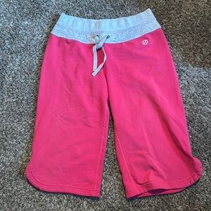 Lululemon Athletic Pink Crop Pants Size 6